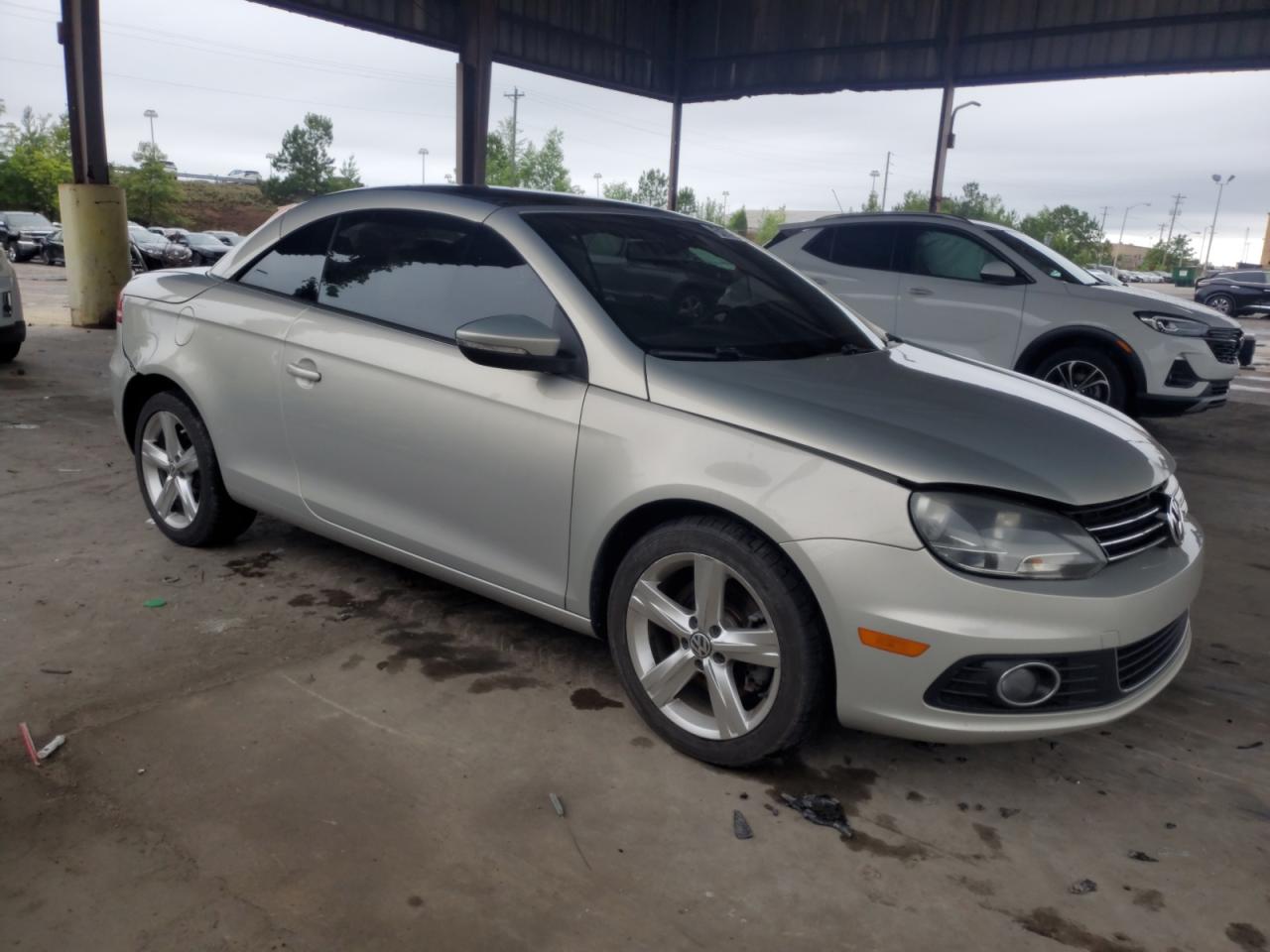 WVWFW7AH1CV012557 2012 Volkswagen Eos Lux