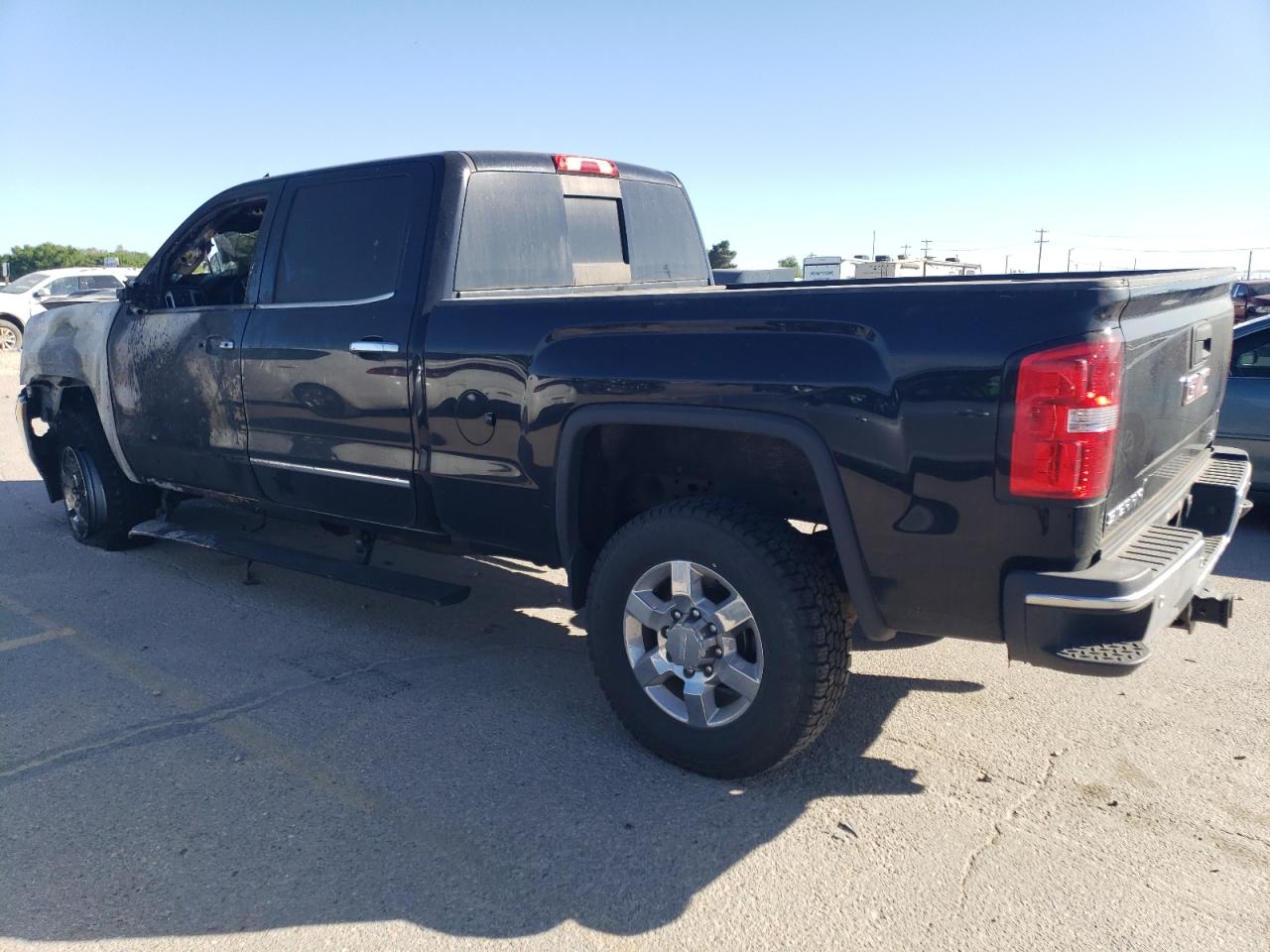 1GT12TE83GF303215 2016 GMC Sierra K2500 Slt