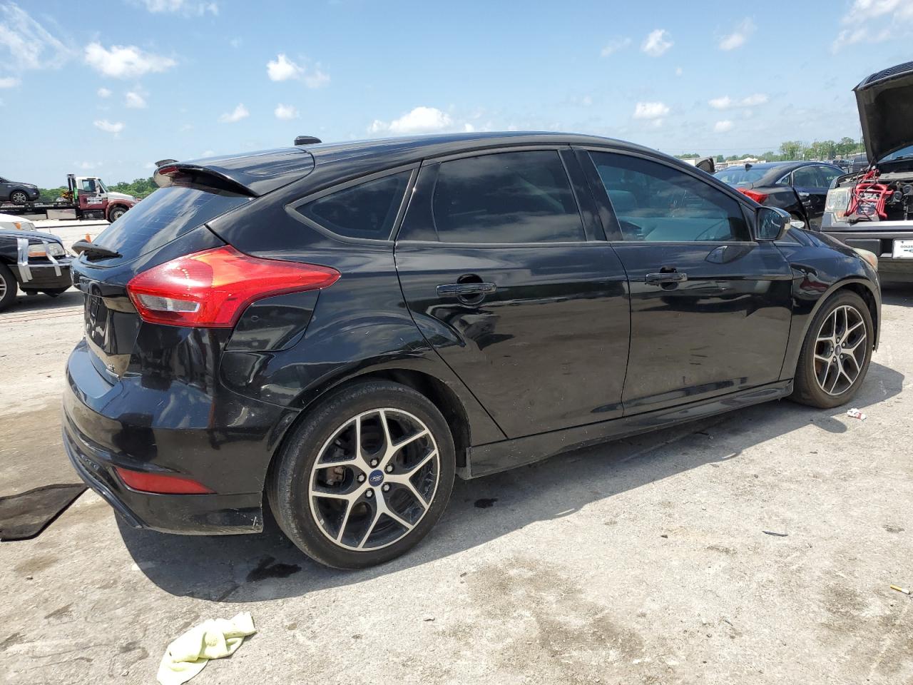 1FADP3K24GL372324 2016 Ford Focus Se