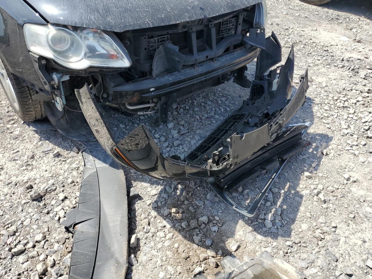 WVWJK73CX9P054214 2009 Volkswagen Passat Turbo