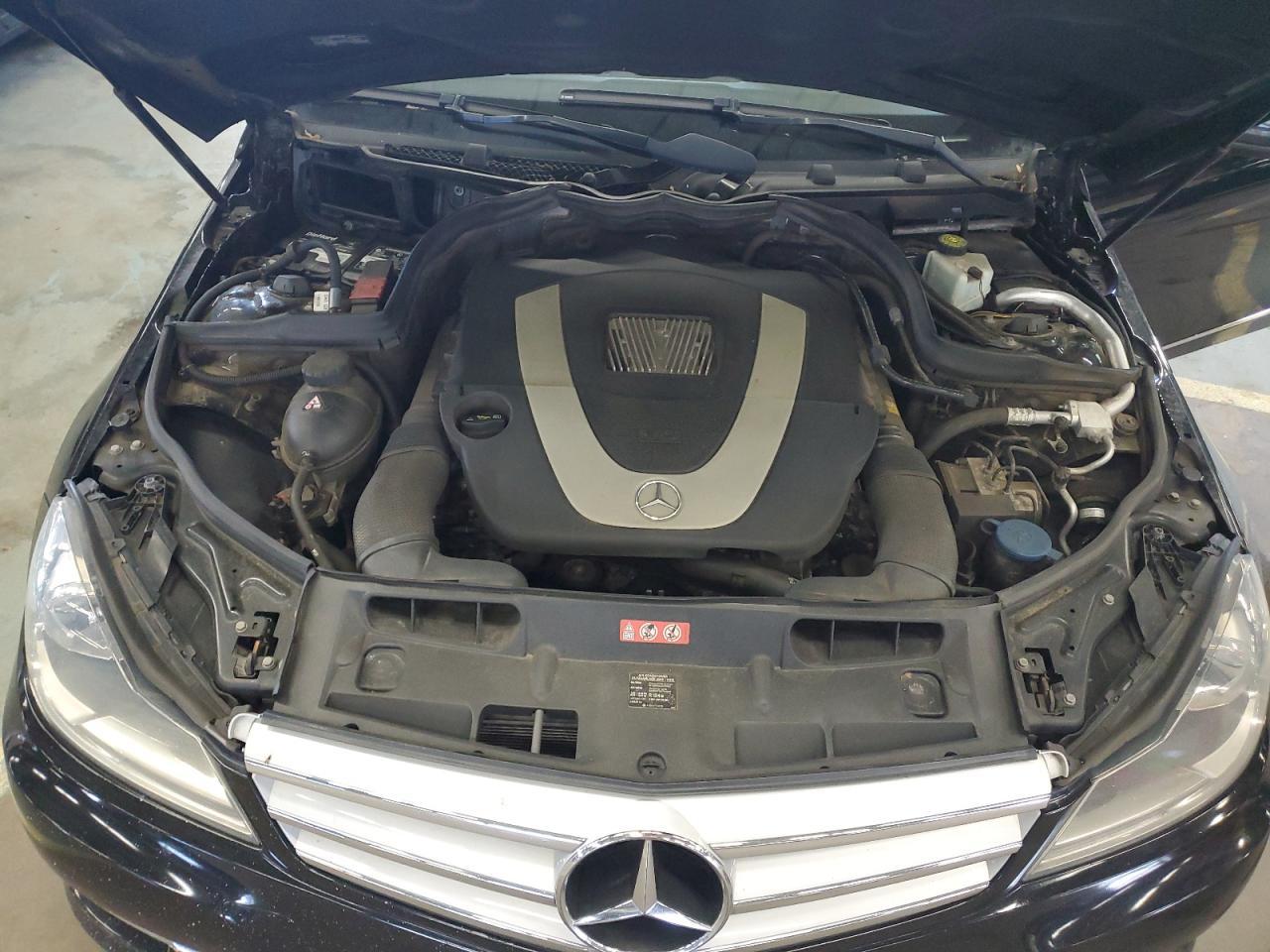 WDDGF8BB4CR208236 2012 Mercedes-Benz C 300 4Matic