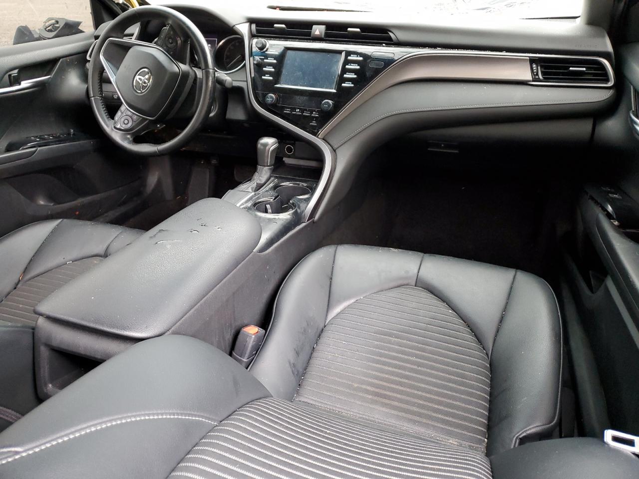 4T1B11HK1KU831550 2019 Toyota Camry L