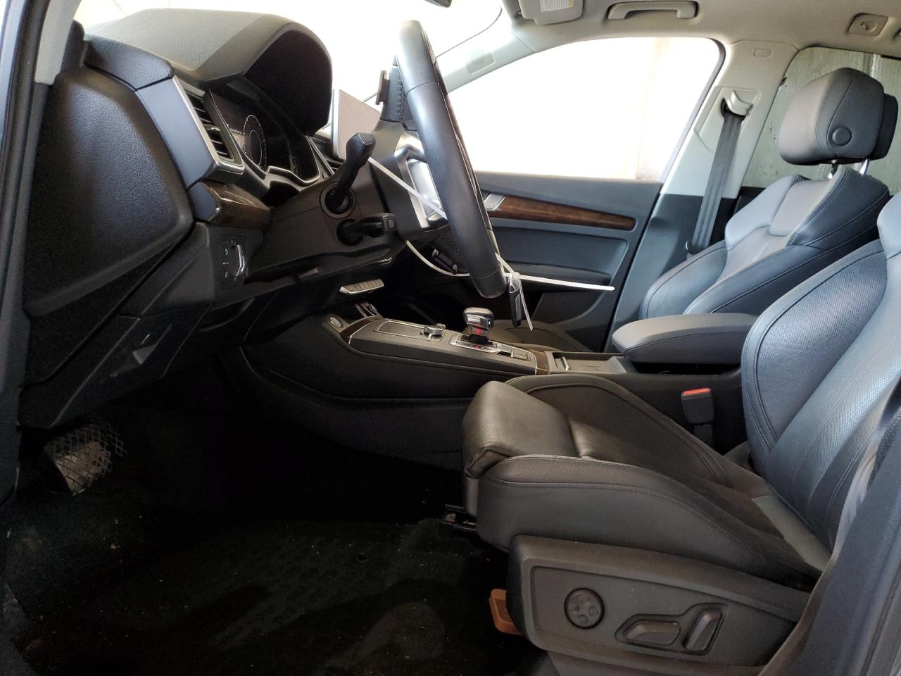 WA1BNAFY5K2094312 2019 Audi Q5 Premium Plus