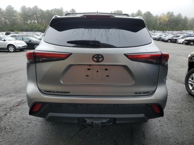 2022 Toyota Highlander Xle VIN: 5TDGZRBHXNS240737 Lot: 53646004