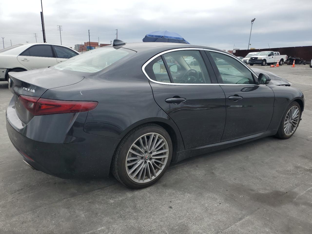 ZARFAECN4H7536079 2017 Alfa Romeo Giulia Ti