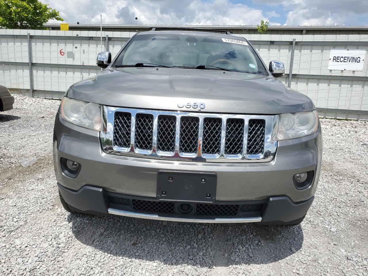 1J4RR6GT4BC738413 2011 Jeep Grand Cherokee Overland