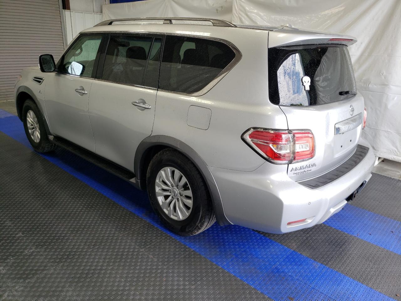 JN8AY2ND7H9008273 2017 Nissan Armada Sv