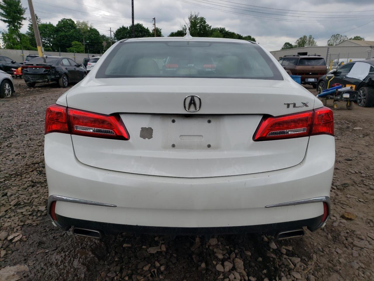 19UUB2F37JA005296 2018 Acura Tlx