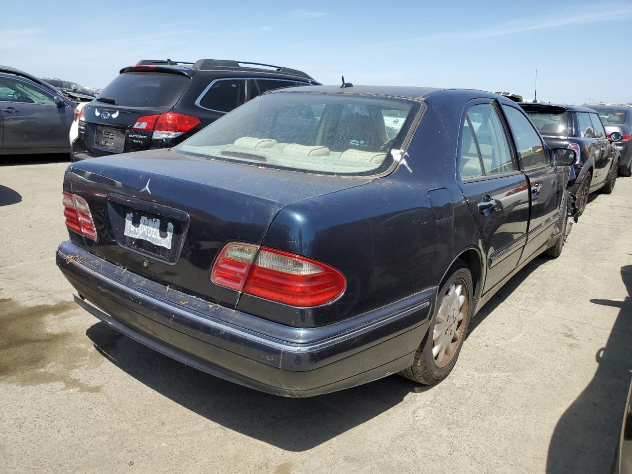 WDBJF65J2YB155851 2000 Mercedes-Benz E 320