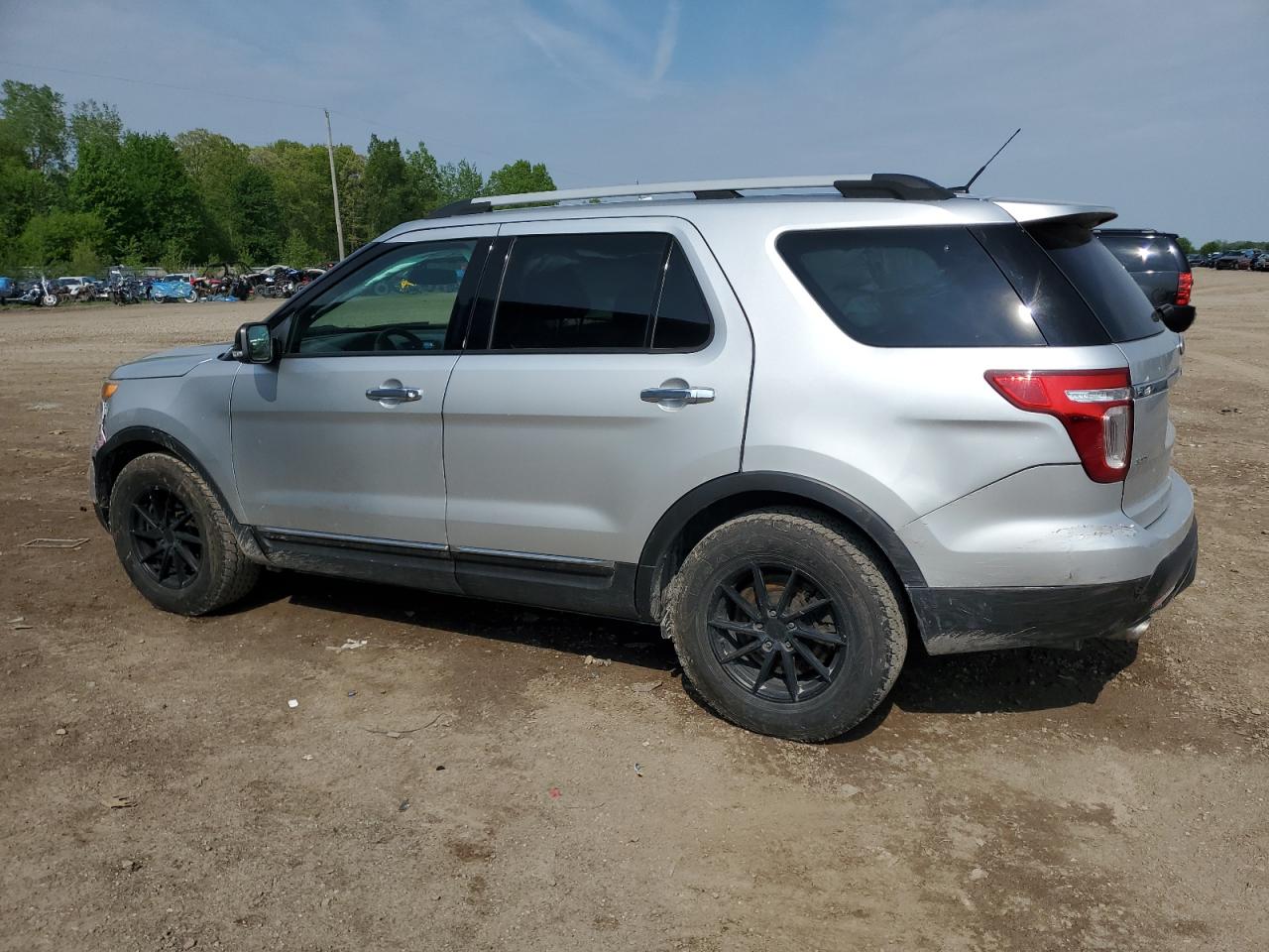 1FM5K7D89FGA02334 2015 Ford Explorer Xlt