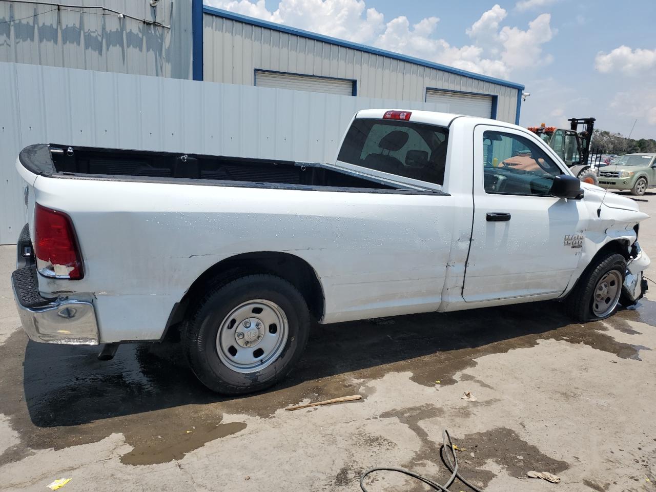 3C6JR6DG8PG550628 2023 Ram 1500 Classic Tradesman