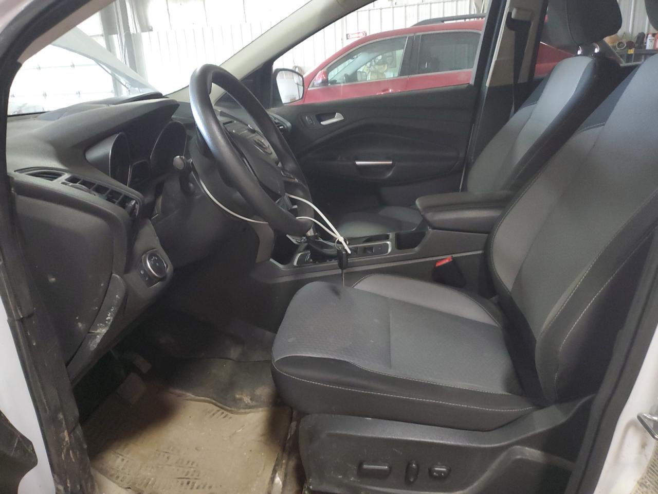 1FMCU9GD6HUC98942 2017 Ford Escape Se