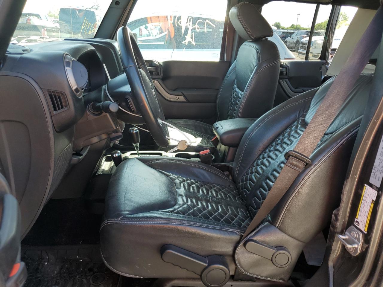 1C4BJWDG1HL722314 2017 Jeep Wrangler Unlimited Sport