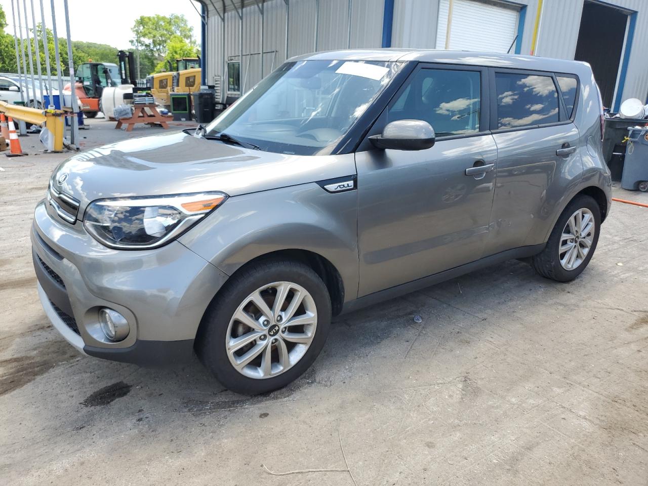 KNDJP3A55K7697946 2019 Kia Soul +