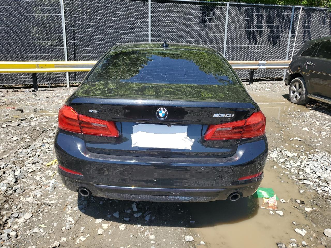 WBAJA7C55JWC74875 2018 BMW 530 Xi