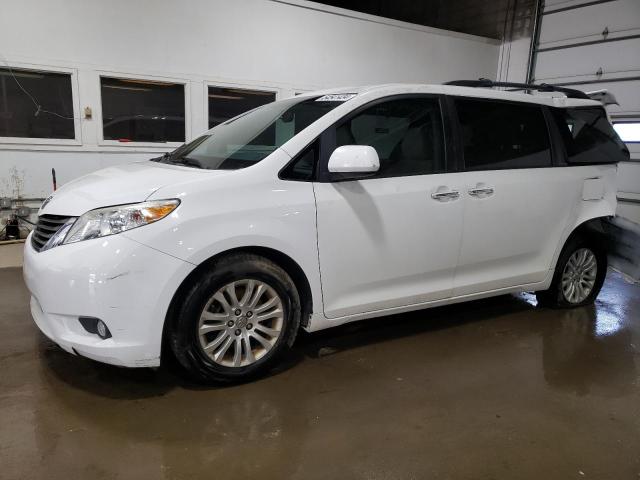 2013 Toyota Sienna Xle VIN: 5TDYK3DC3DS364810 Lot: 54541434