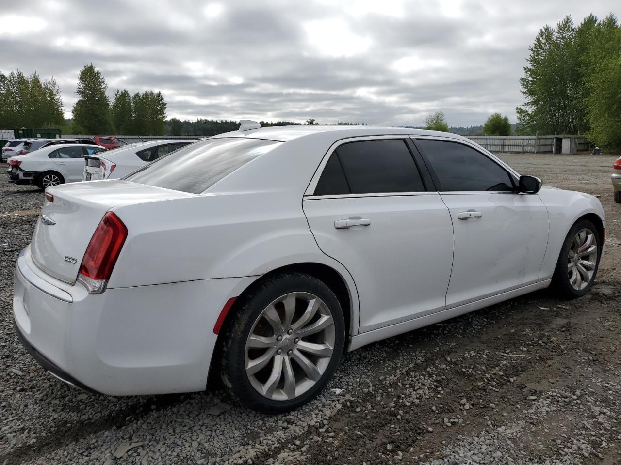 2C3CCAAG5KH507243 2019 Chrysler 300 Touring