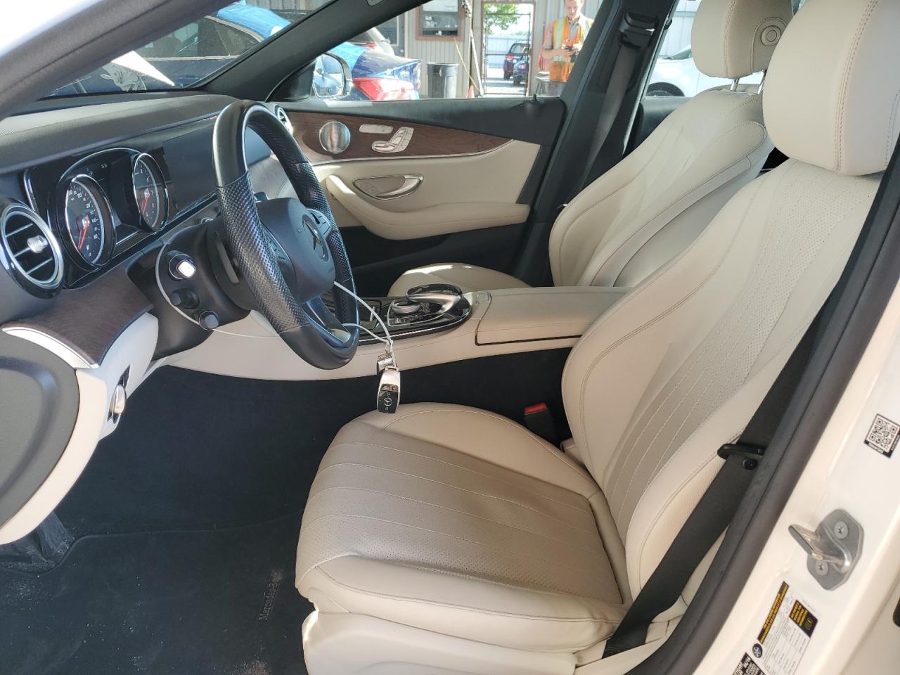 WDDZF4KB4HA028861 2017 Mercedes-Benz E 300 4Matic