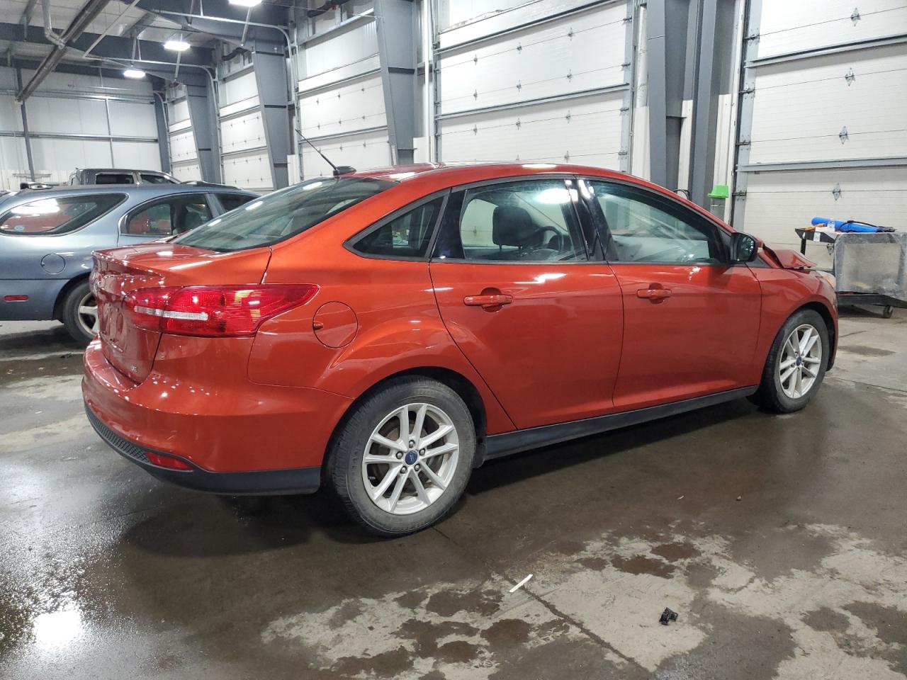 2018 Ford Focus Se vin: 1FADP3F22JL287449