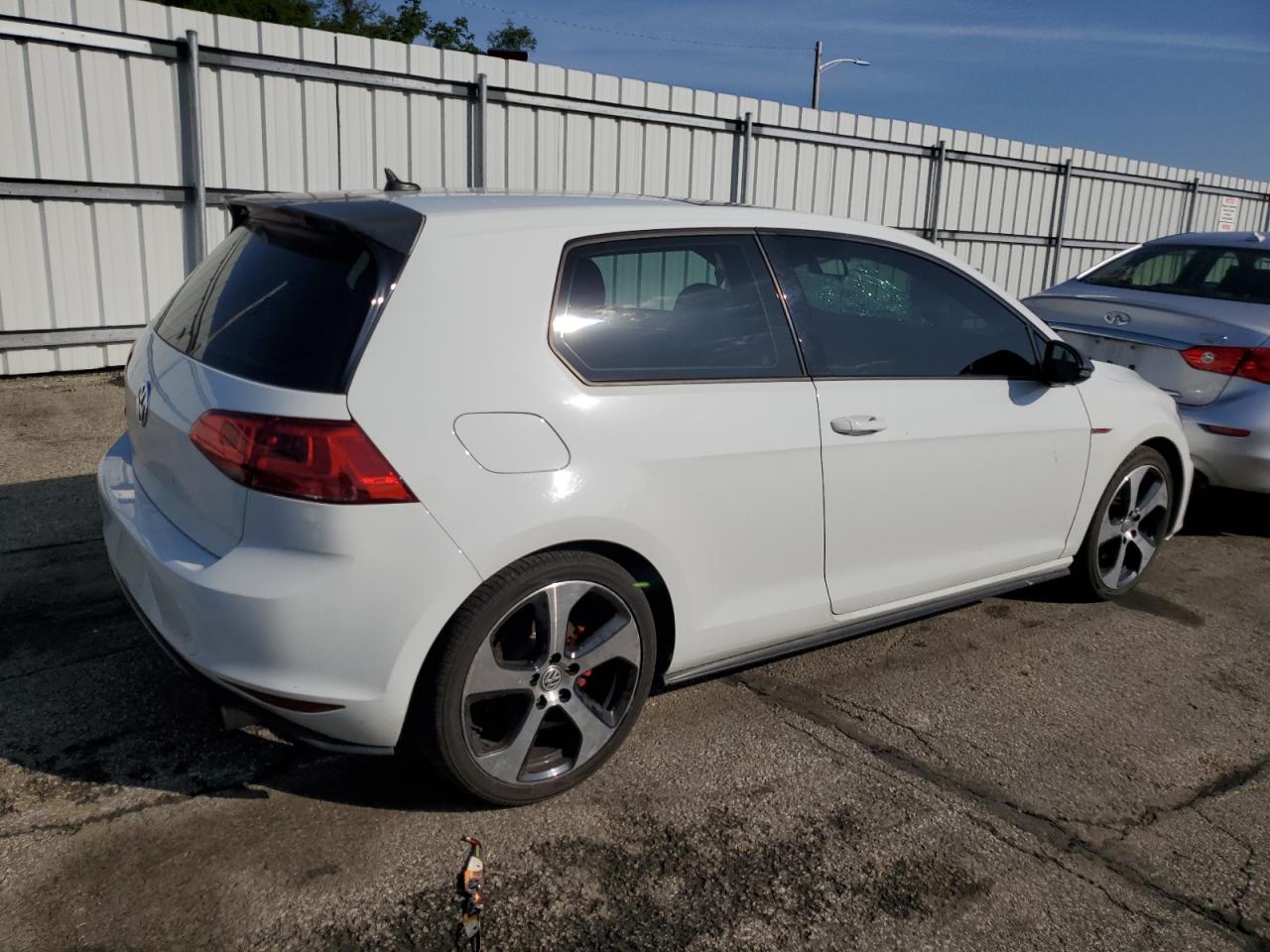 3VWTT7AU4FM065967 2015 Volkswagen Gti