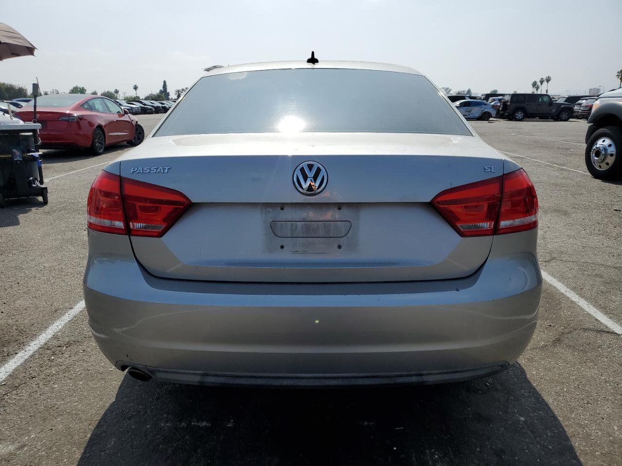 1VWBP7A30DC125586 2013 Volkswagen Passat Se