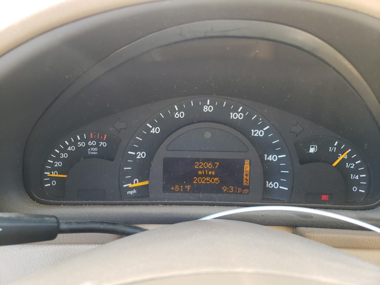 WDBRF61J62F224999 2002 Mercedes-Benz C 240