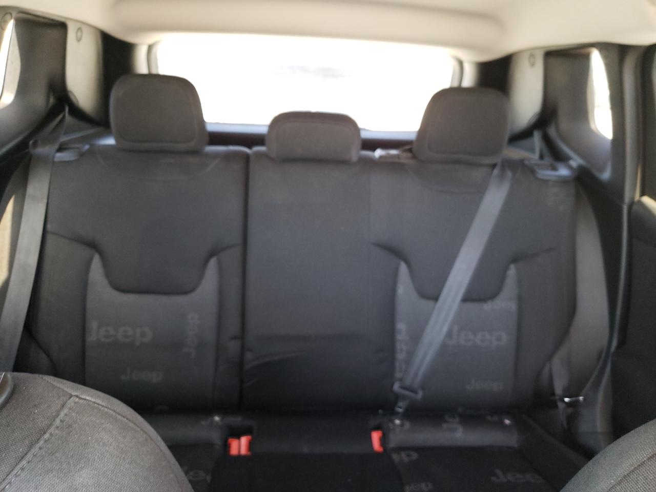 ZACCJABB2HPG39694 2017 Jeep Renegade Latitude