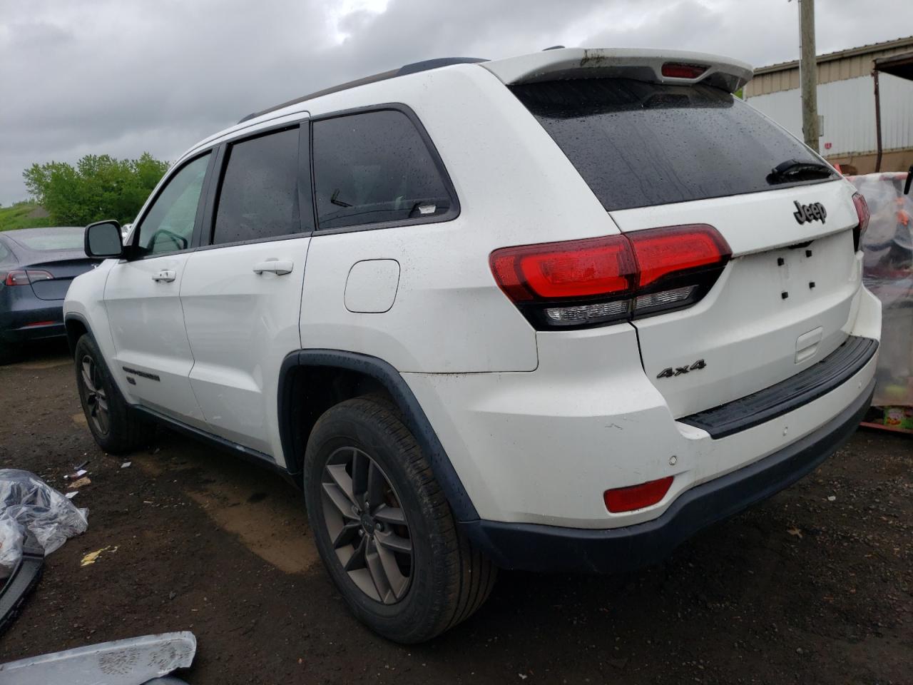 1C4RJFAG8GC414073 2016 Jeep Grand Cherokee Laredo