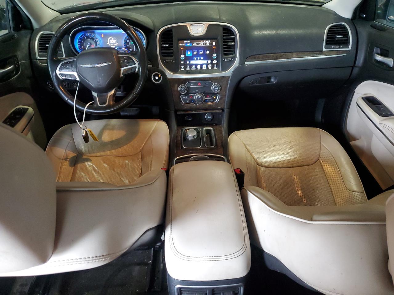 2C3CCAEG8FH921455 2015 Chrysler 300C