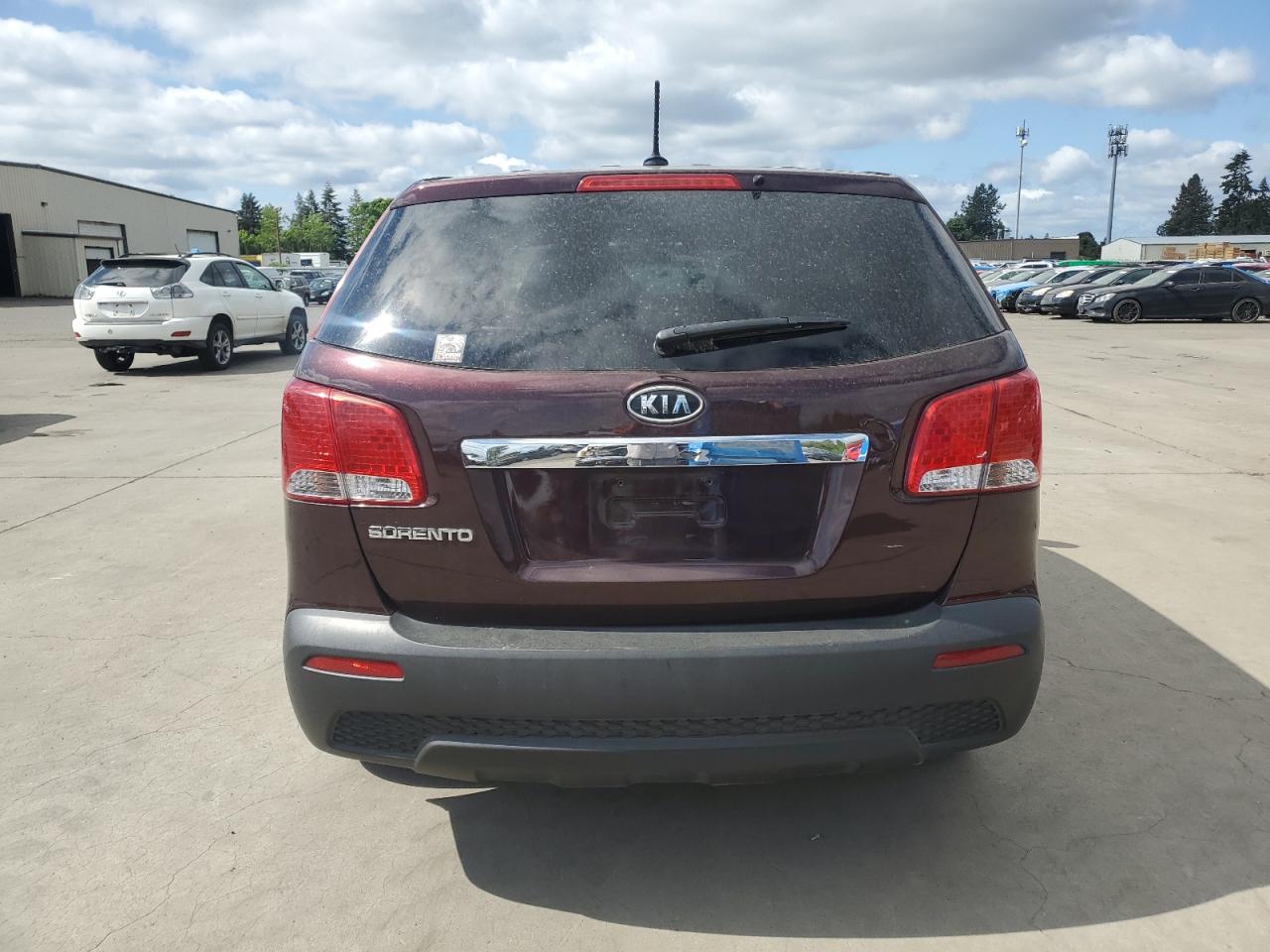 2012 Kia Sorento Base vin: 5XYKTDA6XCG222022