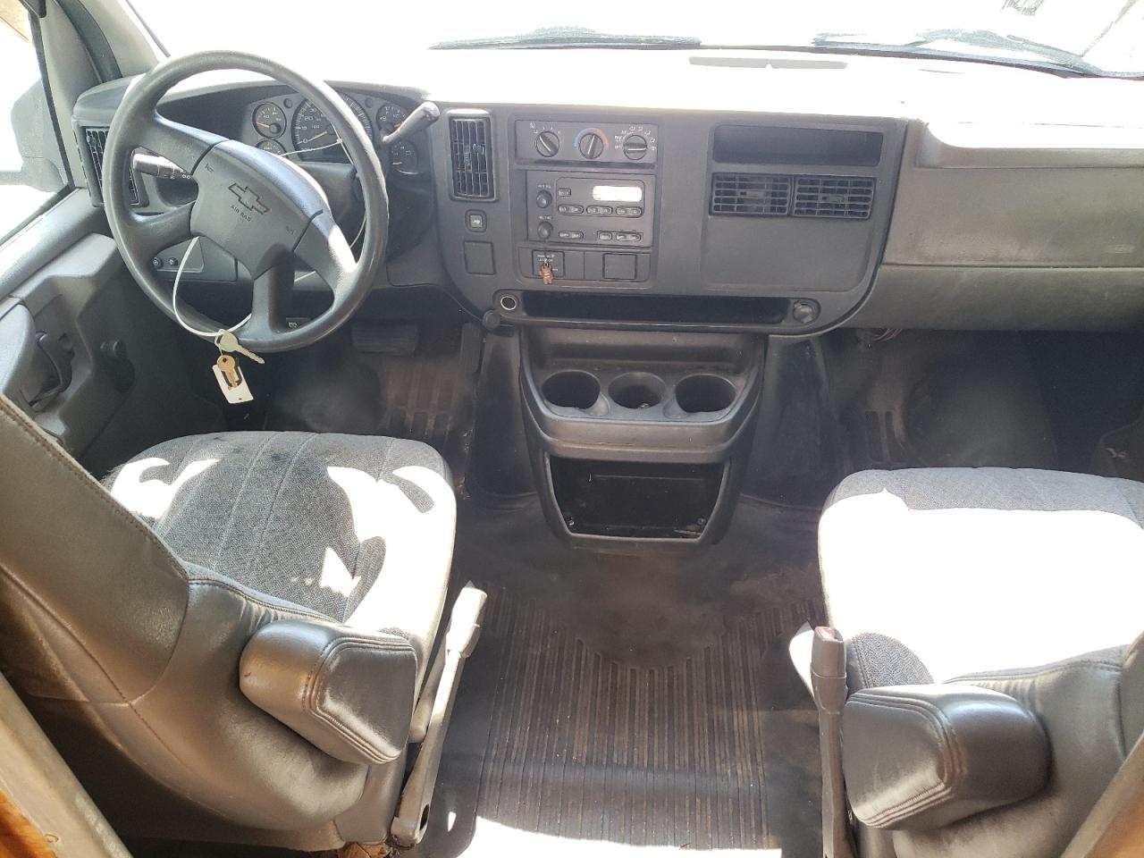 1GBJG31U561147280 2006 Chevrolet Express G3500