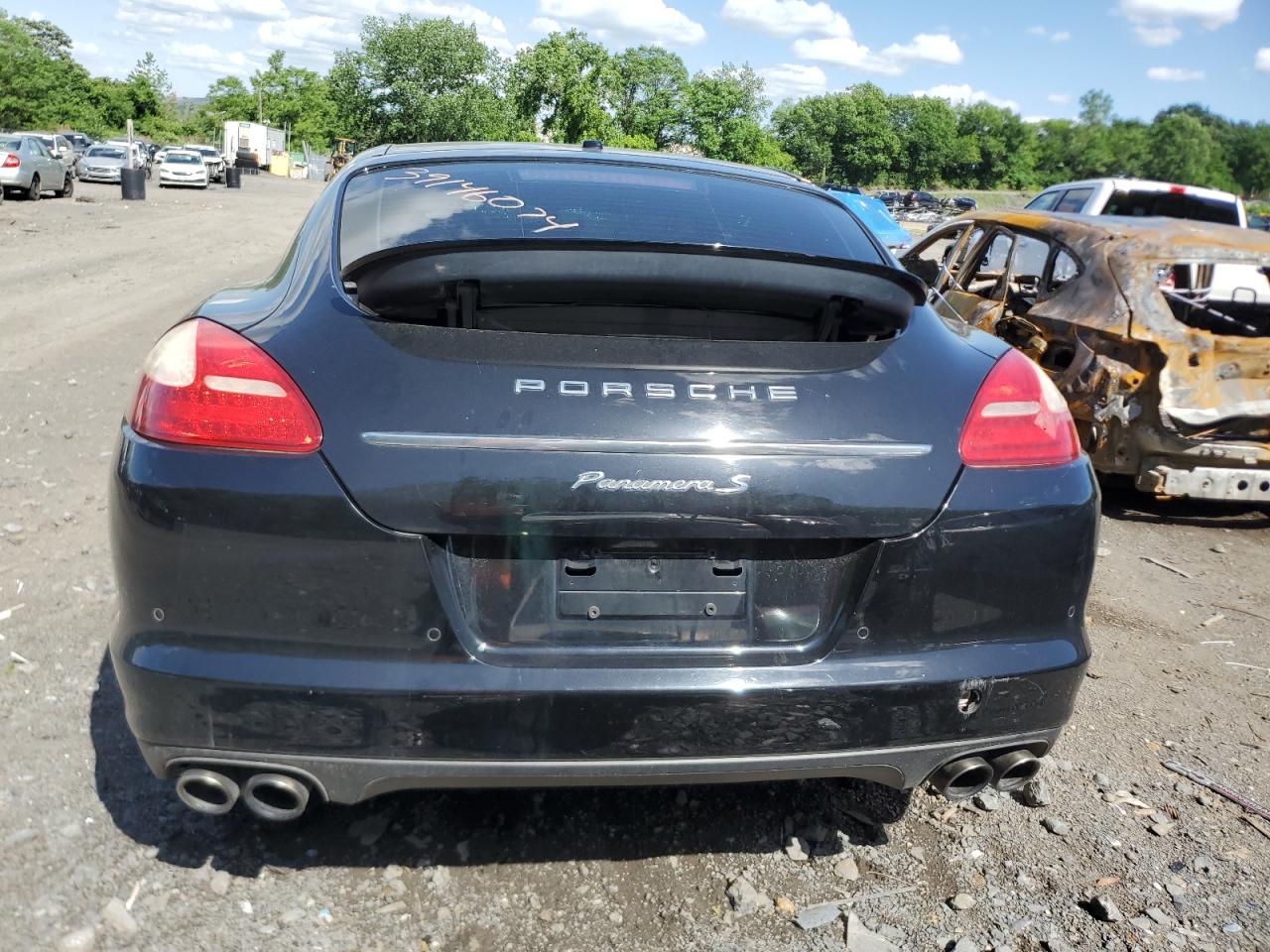 WP0AB2A79BL060589 2011 Porsche Panamera S