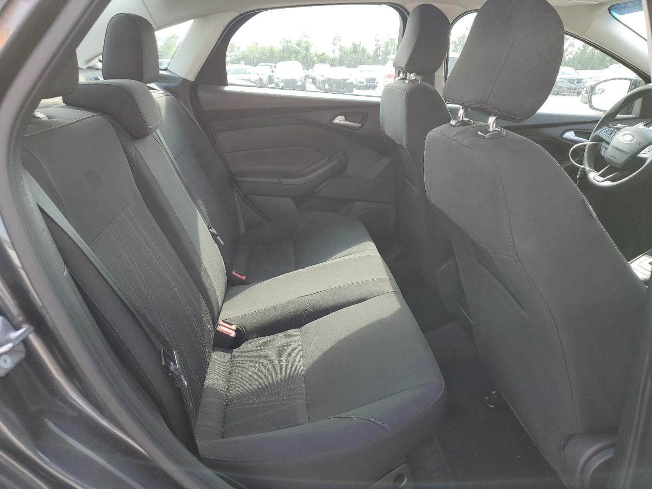 1FADP3F26HL288503 2017 Ford Focus Se