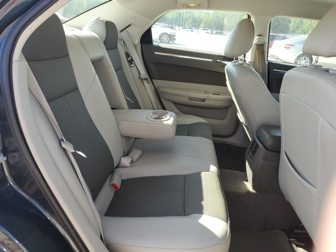 2C3LA53G88H281573 2008 Chrysler 300 Touring