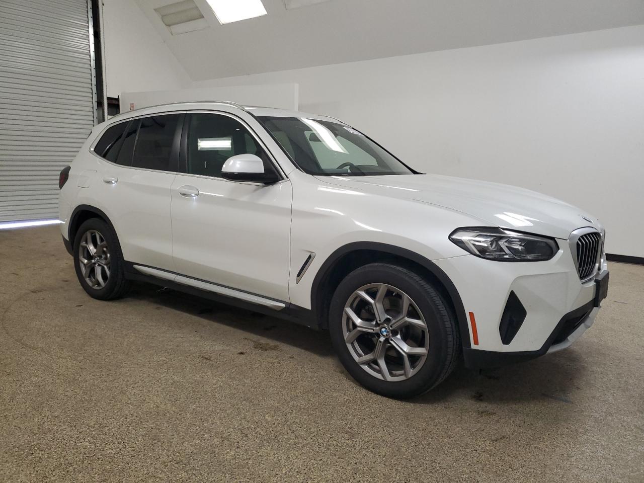 2023 BMW X3 xDrive30I vin: 5UX53DP04P9T13339