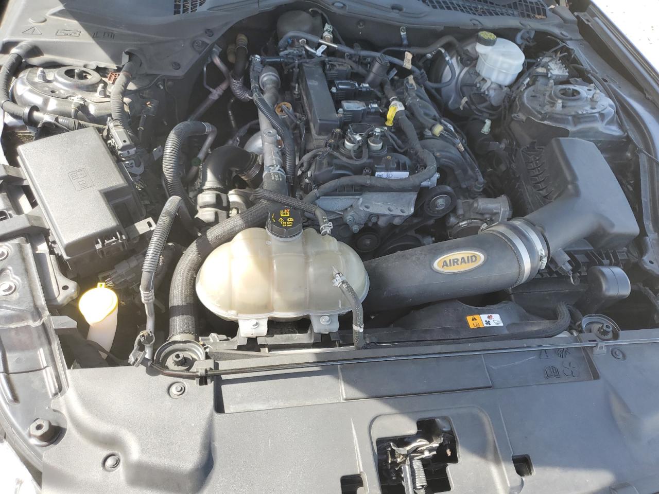 1FA6P8TH0J5118842 2018 Ford Mustang