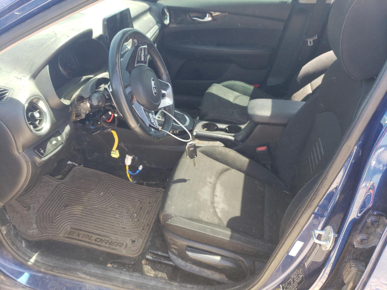 3KPF34AD5KE033418 2019 Kia Forte Gt Line