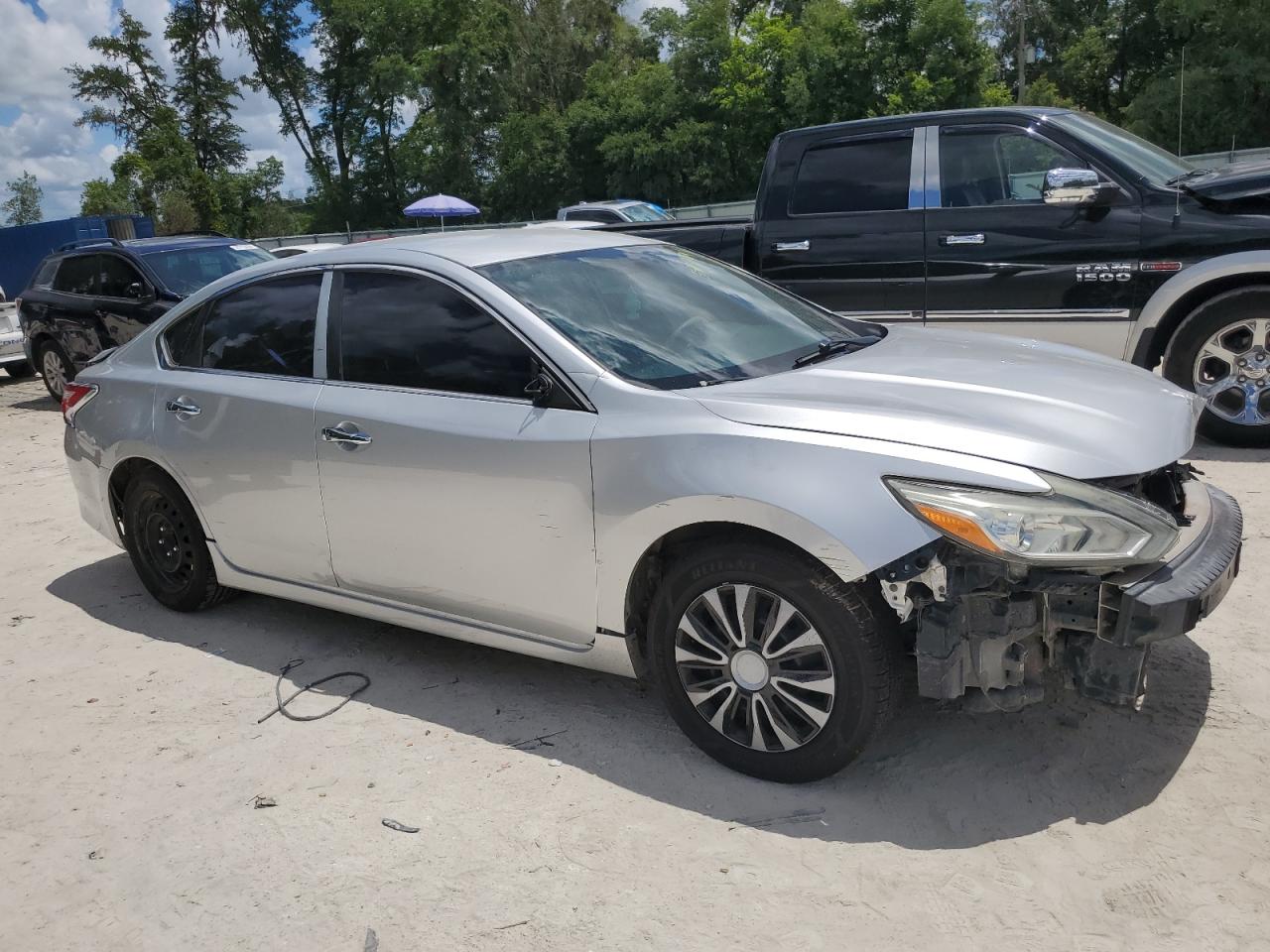 2016 Nissan Altima 2.5 vin: 1N4AL3AP1GC211750