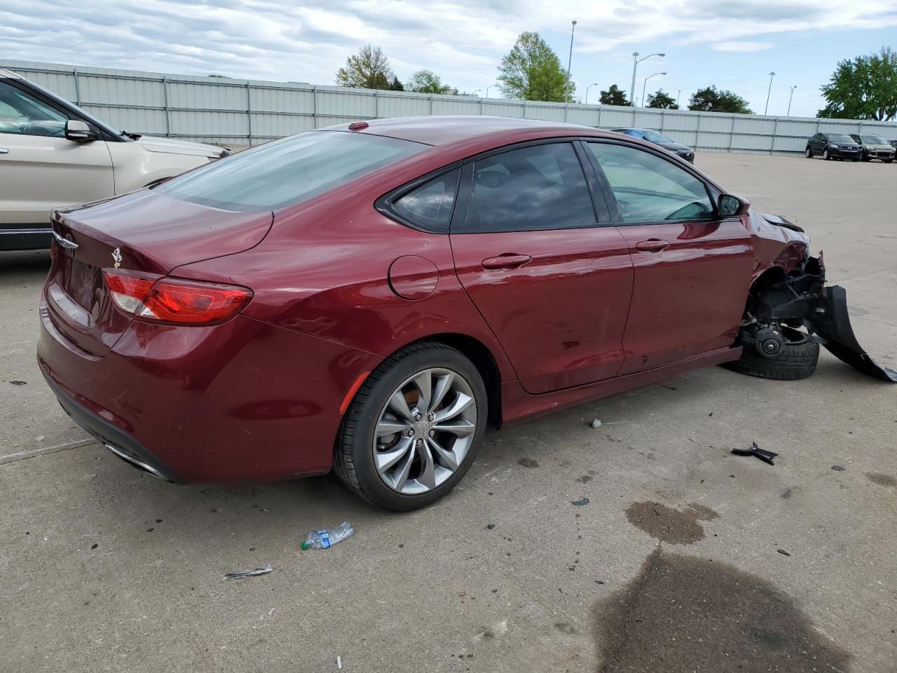 1C3CCCBB2FN746096 2015 Chrysler 200 S