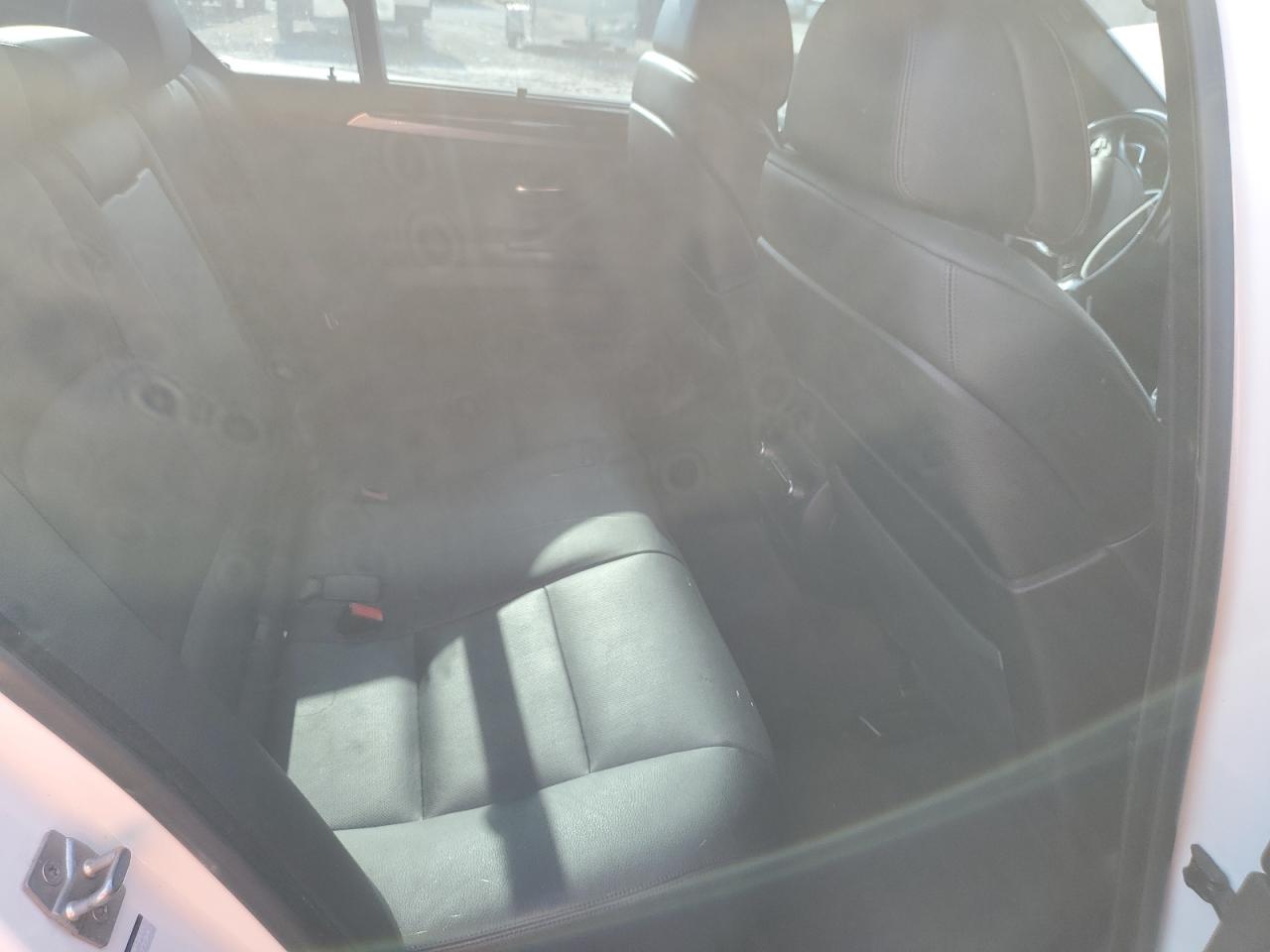 WBAFU9C53BC786336 2011 BMW 550 Xi