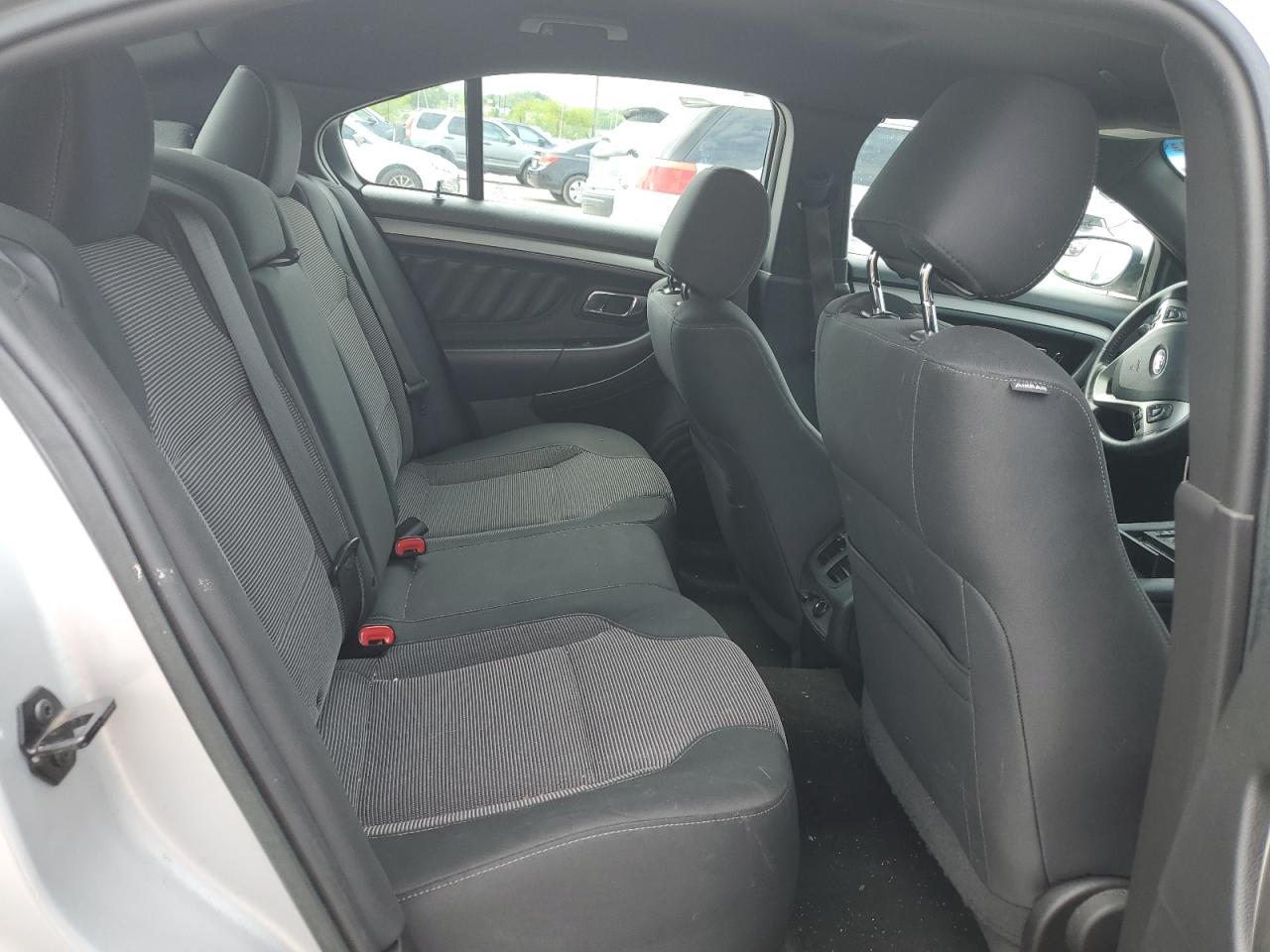 1FAHP2E82FG142719 2015 Ford Taurus Sel