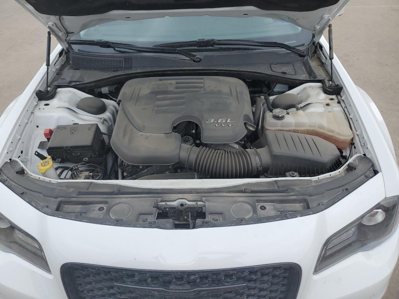 2C3CCADG9PH552284 2023 Chrysler 300 Touring L