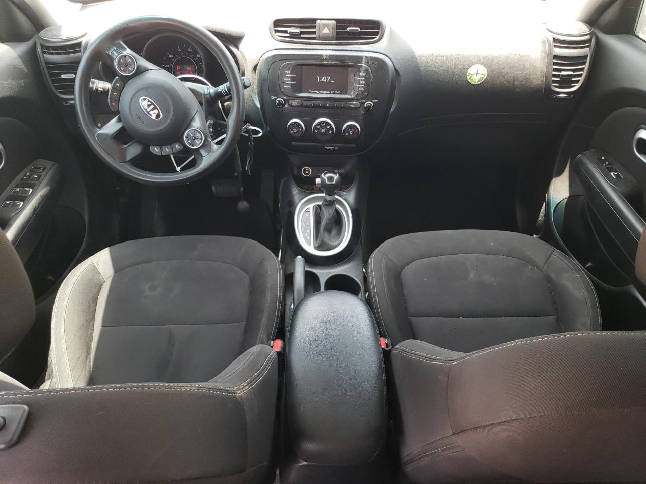 KNDJN2A29J7896146 2018 Kia Soul