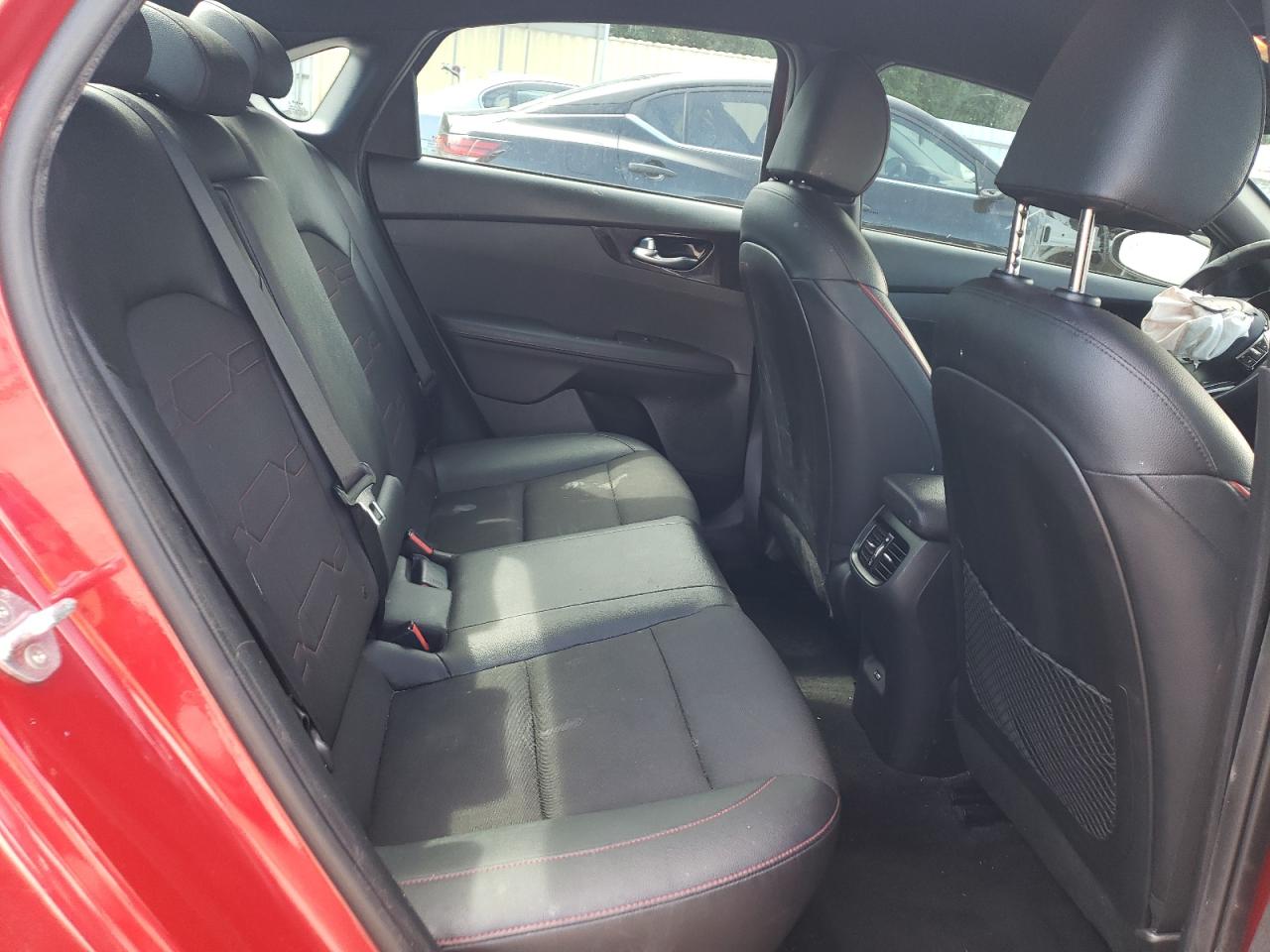 3KPF44AC2NE495556 2022 Kia Forte Gt