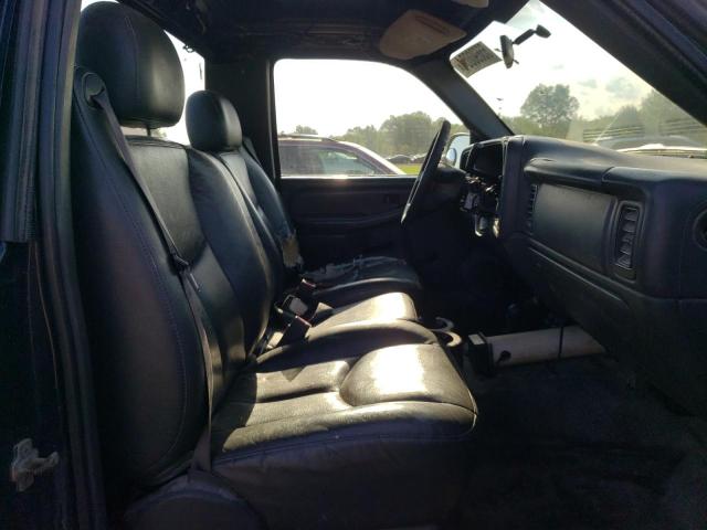 2005 GMC Sierra K2500 Heavy Duty VIN: 1GTHK24U65E281706 Lot: 55690004