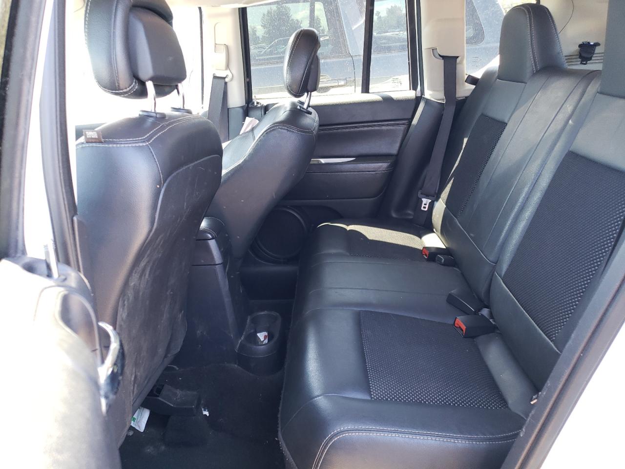 1C4NJDEB5GD645928 2016 Jeep Compass Latitude