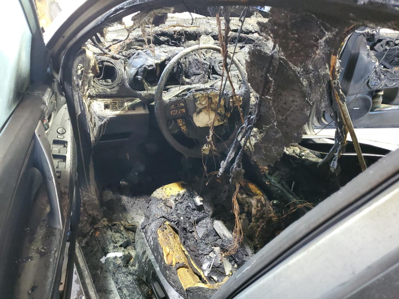 JM1BL1W54B1447100 2011 Mazda 3 S