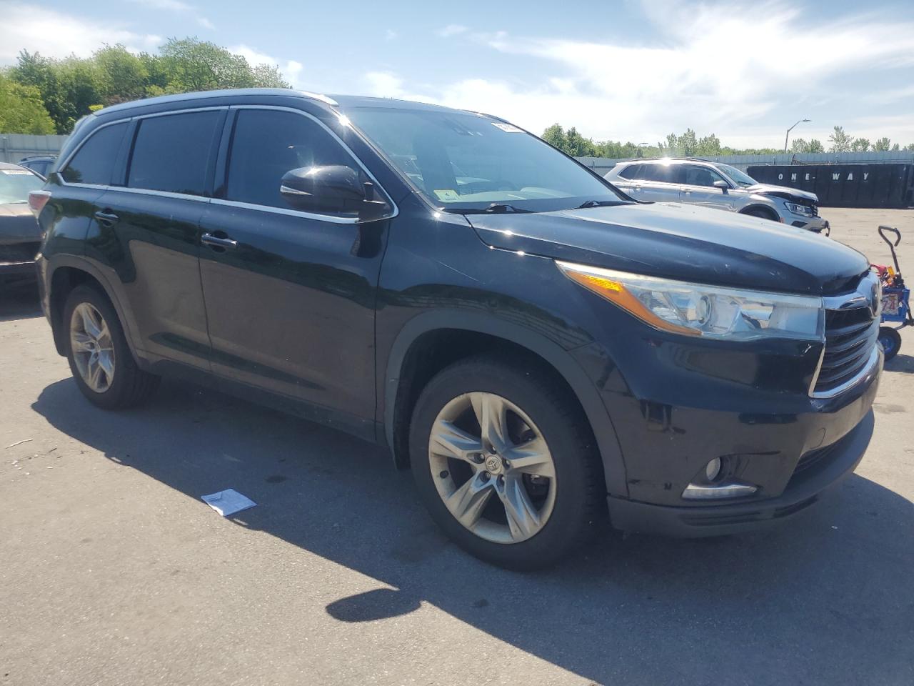 5TDDKRFHXFS183555 2015 Toyota Highlander Limited