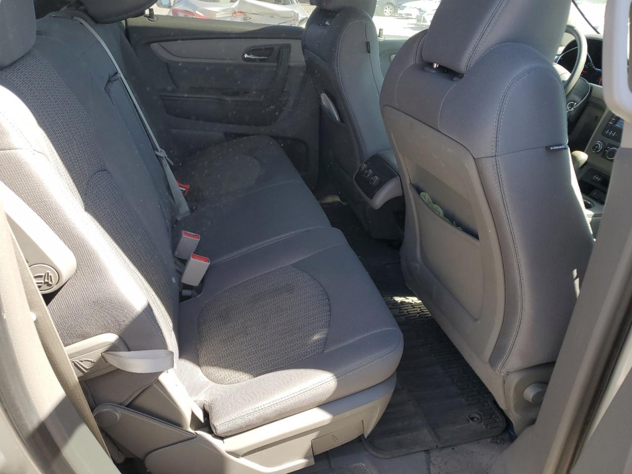 1GNKRFKD6FJ388024 2015 Chevrolet Traverse Ls