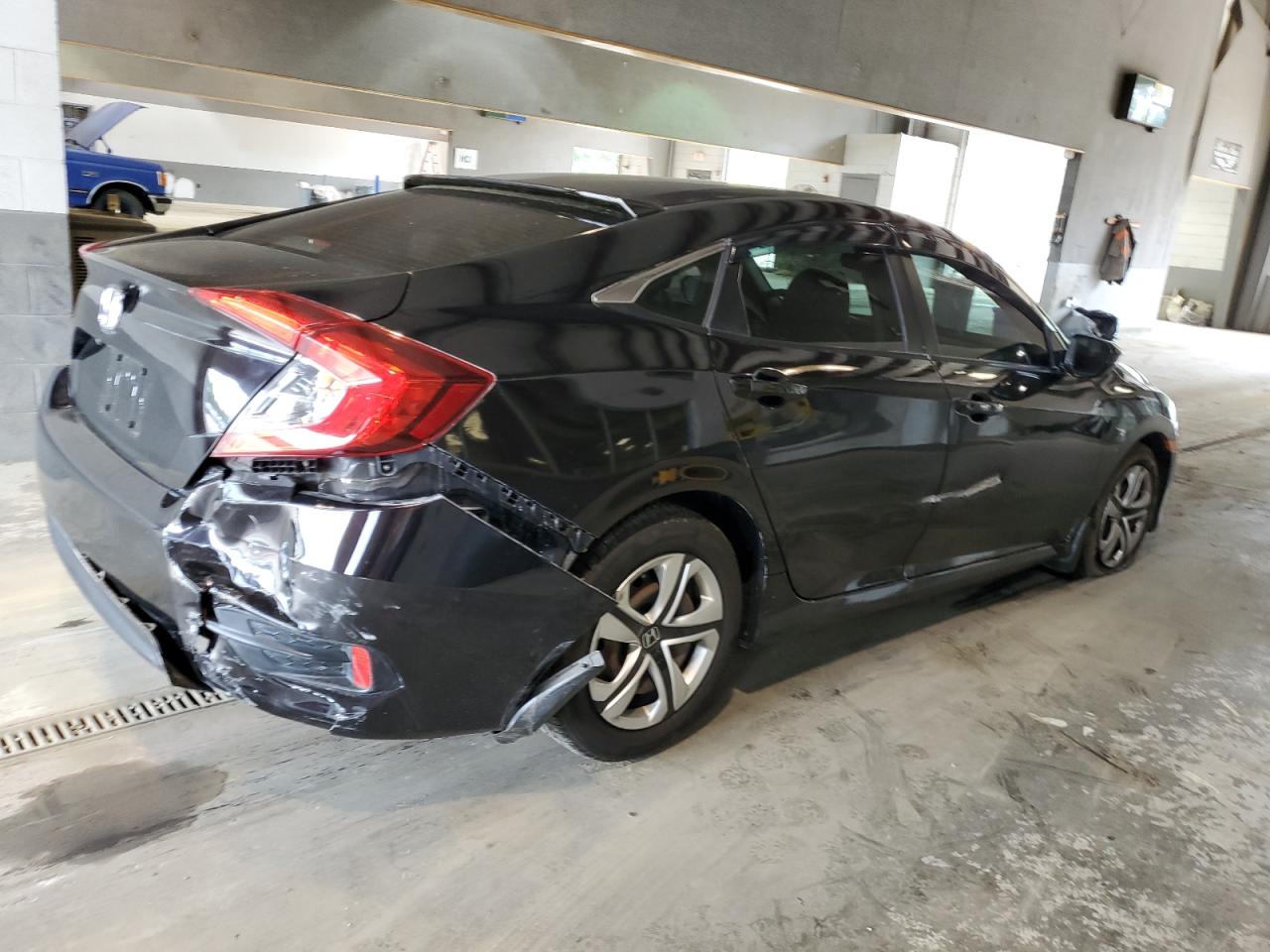 19XFC2F58GE240723 2016 Honda Civic Lx